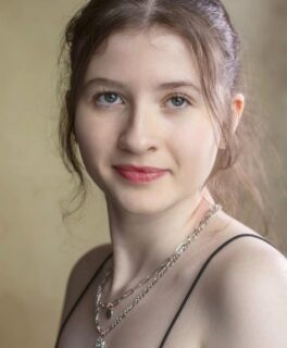 Megan only went and bagged herself the lead role in a HUGE new awareness campaign! Well done Megan! So proud to be not only your agent but your favourite drama teacher! Sending you lots of good vibes for your remaining exams ❤️ #welshactor #gotthejob #onset